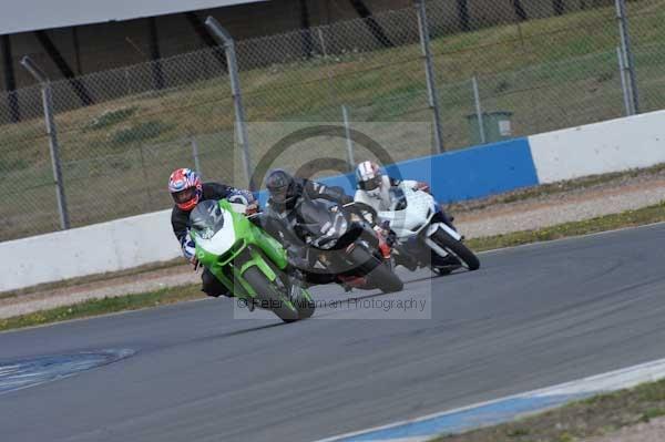 Motorcycle action photographs;Trackday digital images;donington;donington park leicestershire;donington photographs;event digital images;eventdigitalimages;no limits trackday;peter wileman photography;trackday;trackday photos