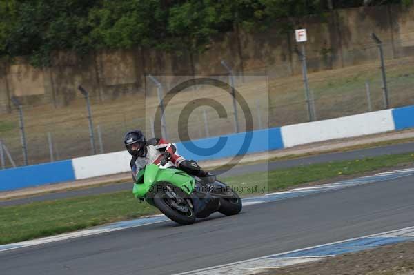 Motorcycle action photographs;Trackday digital images;donington;donington park leicestershire;donington photographs;event digital images;eventdigitalimages;no limits trackday;peter wileman photography;trackday;trackday photos