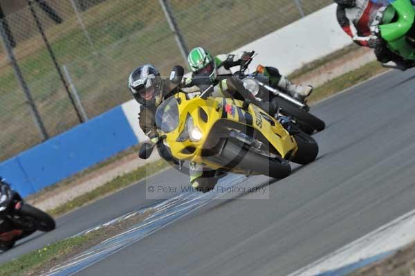 Motorcycle action photographs;Trackday digital images;donington;donington park leicestershire;donington photographs;event digital images;eventdigitalimages;no limits trackday;peter wileman photography;trackday;trackday photos