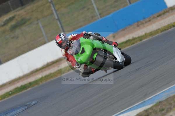 Motorcycle action photographs;Trackday digital images;donington;donington park leicestershire;donington photographs;event digital images;eventdigitalimages;no limits trackday;peter wileman photography;trackday;trackday photos
