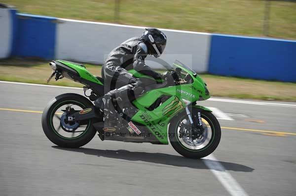 Motorcycle action photographs;Trackday digital images;donington;donington park leicestershire;donington photographs;event digital images;eventdigitalimages;no limits trackday;peter wileman photography;trackday;trackday photos