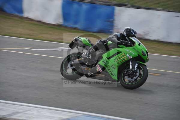 Motorcycle action photographs;Trackday digital images;donington;donington park leicestershire;donington photographs;event digital images;eventdigitalimages;no limits trackday;peter wileman photography;trackday;trackday photos