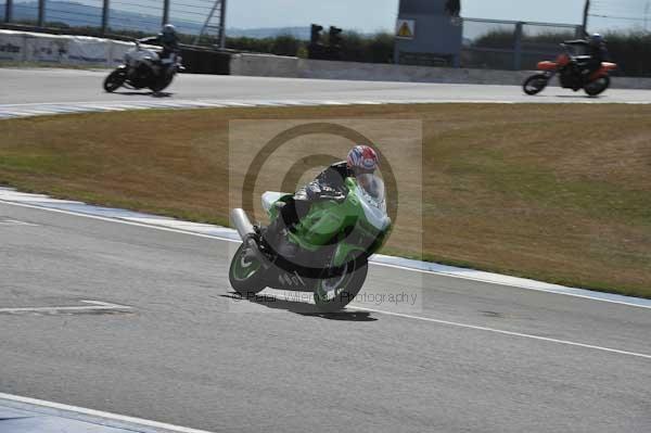 Motorcycle action photographs;Trackday digital images;donington;donington park leicestershire;donington photographs;event digital images;eventdigitalimages;no limits trackday;peter wileman photography;trackday;trackday photos