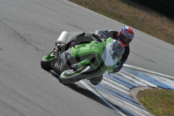 Motorcycle action photographs;Trackday digital images;donington;donington park leicestershire;donington photographs;event digital images;eventdigitalimages;no limits trackday;peter wileman photography;trackday;trackday photos