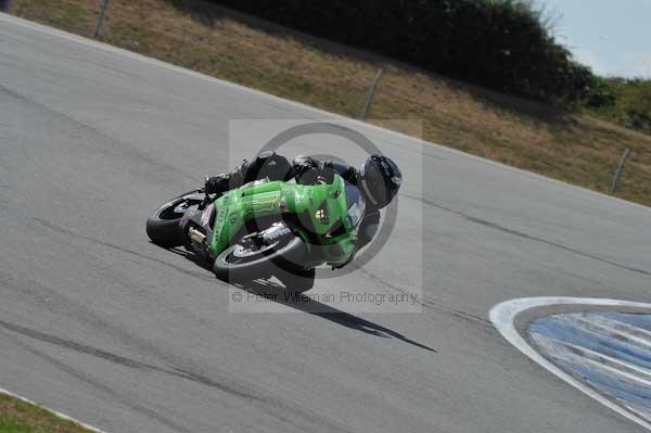 Motorcycle action photographs;Trackday digital images;donington;donington park leicestershire;donington photographs;event digital images;eventdigitalimages;no limits trackday;peter wileman photography;trackday;trackday photos