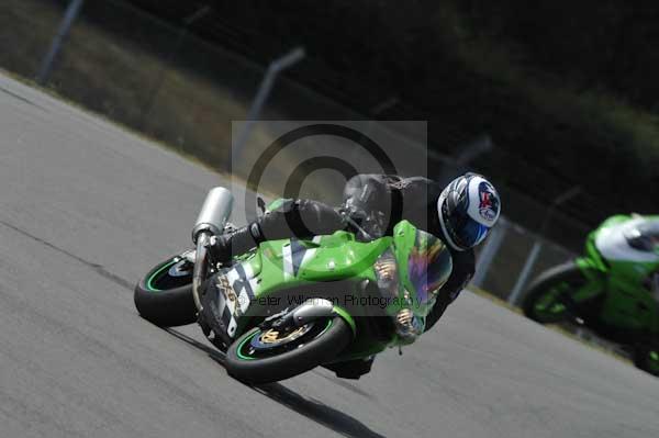 Motorcycle action photographs;Trackday digital images;donington;donington park leicestershire;donington photographs;event digital images;eventdigitalimages;no limits trackday;peter wileman photography;trackday;trackday photos