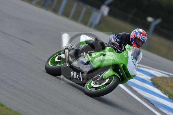 Motorcycle action photographs;Trackday digital images;donington;donington park leicestershire;donington photographs;event digital images;eventdigitalimages;no limits trackday;peter wileman photography;trackday;trackday photos