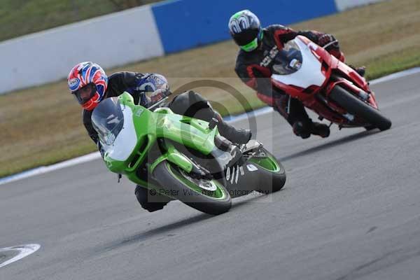 Motorcycle action photographs;Trackday digital images;donington;donington park leicestershire;donington photographs;event digital images;eventdigitalimages;no limits trackday;peter wileman photography;trackday;trackday photos