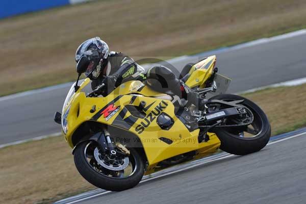 Motorcycle action photographs;Trackday digital images;donington;donington park leicestershire;donington photographs;event digital images;eventdigitalimages;no limits trackday;peter wileman photography;trackday;trackday photos