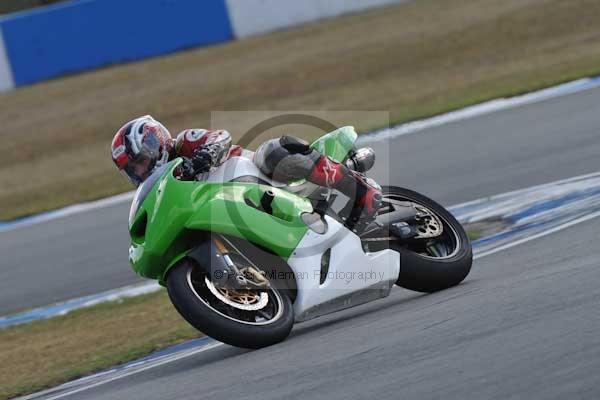 Motorcycle action photographs;Trackday digital images;donington;donington park leicestershire;donington photographs;event digital images;eventdigitalimages;no limits trackday;peter wileman photography;trackday;trackday photos