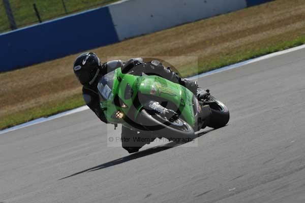 Motorcycle action photographs;Trackday digital images;donington;donington park leicestershire;donington photographs;event digital images;eventdigitalimages;no limits trackday;peter wileman photography;trackday;trackday photos