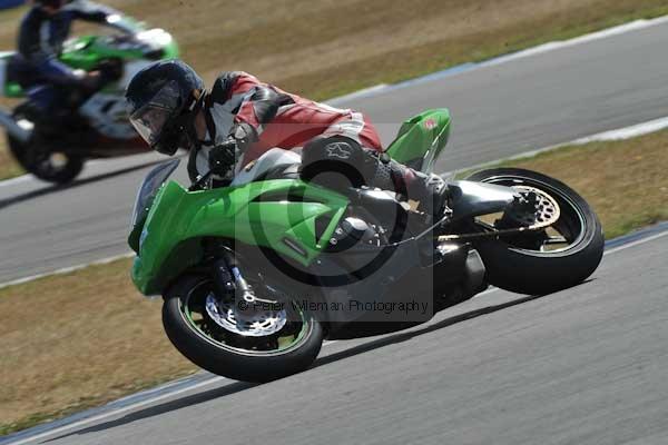 Motorcycle action photographs;Trackday digital images;donington;donington park leicestershire;donington photographs;event digital images;eventdigitalimages;no limits trackday;peter wileman photography;trackday;trackday photos