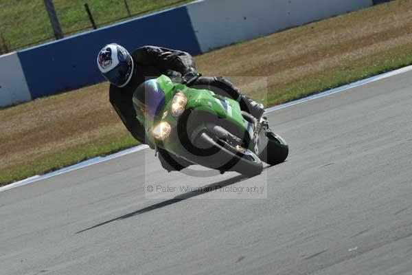Motorcycle action photographs;Trackday digital images;donington;donington park leicestershire;donington photographs;event digital images;eventdigitalimages;no limits trackday;peter wileman photography;trackday;trackday photos