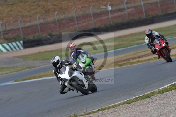 Motorcycle action photographs;Trackday digital images;donington;donington park leicestershire;donington photographs;event digital images;eventdigitalimages;no limits trackday;peter wileman photography;trackday;trackday photos