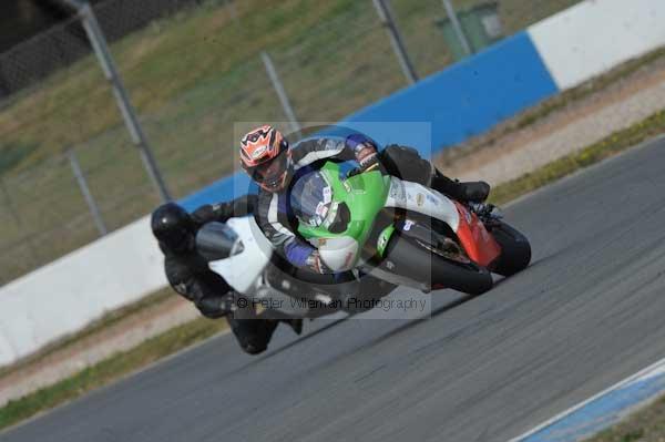 Motorcycle action photographs;Trackday digital images;donington;donington park leicestershire;donington photographs;event digital images;eventdigitalimages;no limits trackday;peter wileman photography;trackday;trackday photos