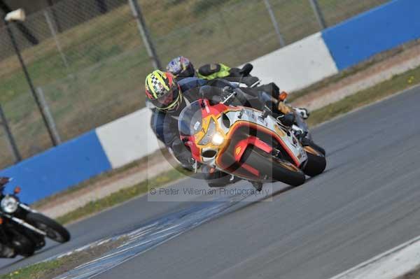 Motorcycle action photographs;Trackday digital images;donington;donington park leicestershire;donington photographs;event digital images;eventdigitalimages;no limits trackday;peter wileman photography;trackday;trackday photos