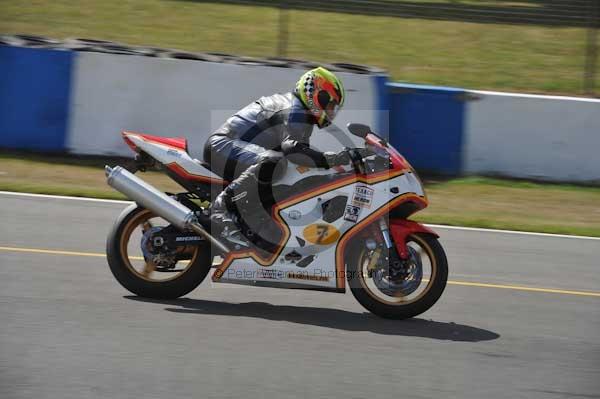 Motorcycle action photographs;Trackday digital images;donington;donington park leicestershire;donington photographs;event digital images;eventdigitalimages;no limits trackday;peter wileman photography;trackday;trackday photos