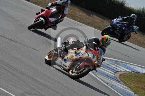 Motorcycle action photographs;Trackday digital images;donington;donington park leicestershire;donington photographs;event digital images;eventdigitalimages;no limits trackday;peter wileman photography;trackday;trackday photos