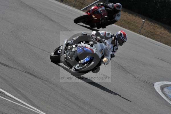 Motorcycle action photographs;Trackday digital images;donington;donington park leicestershire;donington photographs;event digital images;eventdigitalimages;no limits trackday;peter wileman photography;trackday;trackday photos