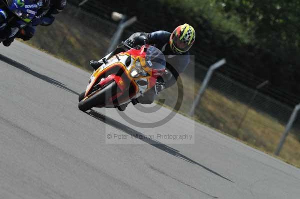 Motorcycle action photographs;Trackday digital images;donington;donington park leicestershire;donington photographs;event digital images;eventdigitalimages;no limits trackday;peter wileman photography;trackday;trackday photos