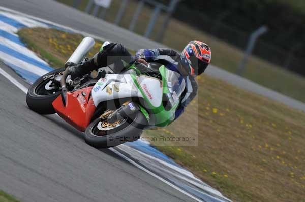 Motorcycle action photographs;Trackday digital images;donington;donington park leicestershire;donington photographs;event digital images;eventdigitalimages;no limits trackday;peter wileman photography;trackday;trackday photos