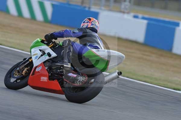 Motorcycle action photographs;Trackday digital images;donington;donington park leicestershire;donington photographs;event digital images;eventdigitalimages;no limits trackday;peter wileman photography;trackday;trackday photos