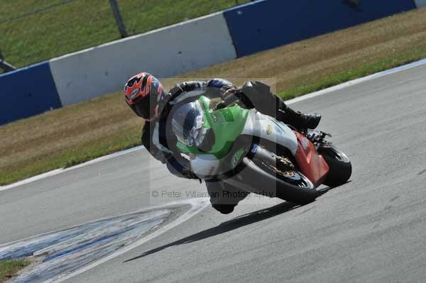 Motorcycle action photographs;Trackday digital images;donington;donington park leicestershire;donington photographs;event digital images;eventdigitalimages;no limits trackday;peter wileman photography;trackday;trackday photos