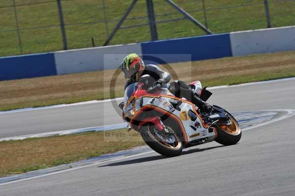 Motorcycle action photographs;Trackday digital images;donington;donington park leicestershire;donington photographs;event digital images;eventdigitalimages;no limits trackday;peter wileman photography;trackday;trackday photos