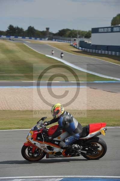 Motorcycle action photographs;Trackday digital images;donington;donington park leicestershire;donington photographs;event digital images;eventdigitalimages;no limits trackday;peter wileman photography;trackday;trackday photos