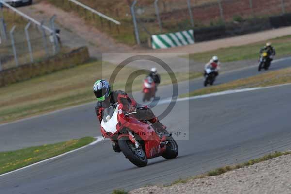 Motorcycle action photographs;Trackday digital images;donington;donington park leicestershire;donington photographs;event digital images;eventdigitalimages;no limits trackday;peter wileman photography;trackday;trackday photos