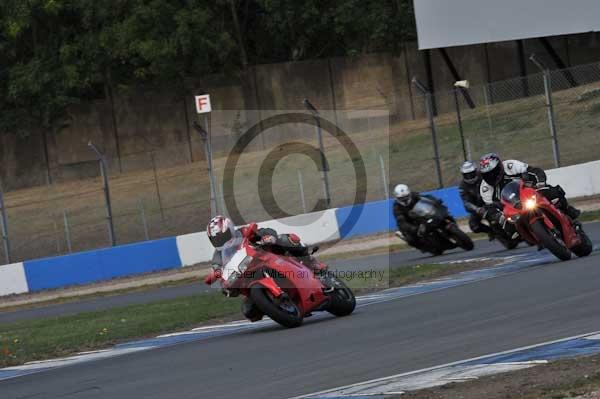 Motorcycle action photographs;Trackday digital images;donington;donington park leicestershire;donington photographs;event digital images;eventdigitalimages;no limits trackday;peter wileman photography;trackday;trackday photos