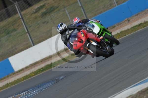 Motorcycle action photographs;Trackday digital images;donington;donington park leicestershire;donington photographs;event digital images;eventdigitalimages;no limits trackday;peter wileman photography;trackday;trackday photos