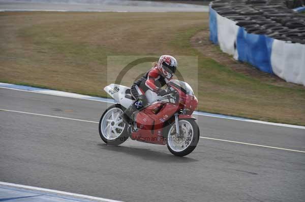 Motorcycle action photographs;Trackday digital images;donington;donington park leicestershire;donington photographs;event digital images;eventdigitalimages;no limits trackday;peter wileman photography;trackday;trackday photos