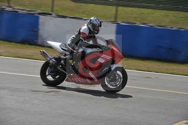 Motorcycle action photographs;Trackday digital images;donington;donington park leicestershire;donington photographs;event digital images;eventdigitalimages;no limits trackday;peter wileman photography;trackday;trackday photos