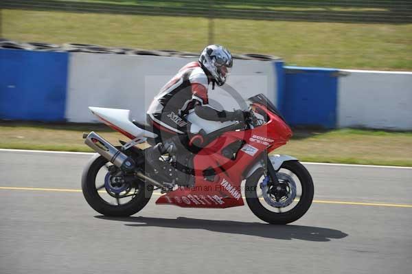 Motorcycle action photographs;Trackday digital images;donington;donington park leicestershire;donington photographs;event digital images;eventdigitalimages;no limits trackday;peter wileman photography;trackday;trackday photos