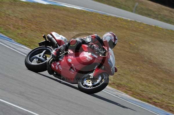 Motorcycle action photographs;Trackday digital images;donington;donington park leicestershire;donington photographs;event digital images;eventdigitalimages;no limits trackday;peter wileman photography;trackday;trackday photos