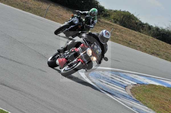 Motorcycle action photographs;Trackday digital images;donington;donington park leicestershire;donington photographs;event digital images;eventdigitalimages;no limits trackday;peter wileman photography;trackday;trackday photos
