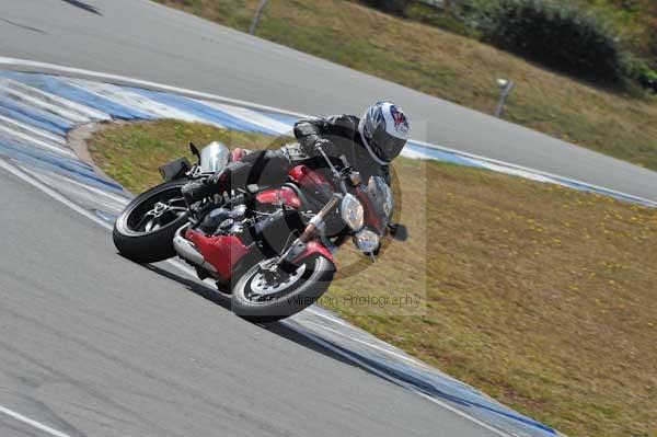 Motorcycle action photographs;Trackday digital images;donington;donington park leicestershire;donington photographs;event digital images;eventdigitalimages;no limits trackday;peter wileman photography;trackday;trackday photos