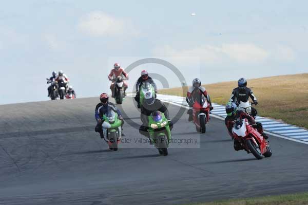 Motorcycle action photographs;Trackday digital images;donington;donington park leicestershire;donington photographs;event digital images;eventdigitalimages;no limits trackday;peter wileman photography;trackday;trackday photos