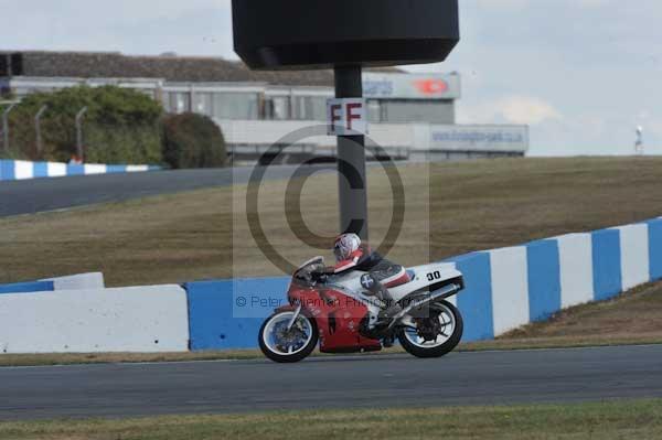 Motorcycle action photographs;Trackday digital images;donington;donington park leicestershire;donington photographs;event digital images;eventdigitalimages;no limits trackday;peter wileman photography;trackday;trackday photos