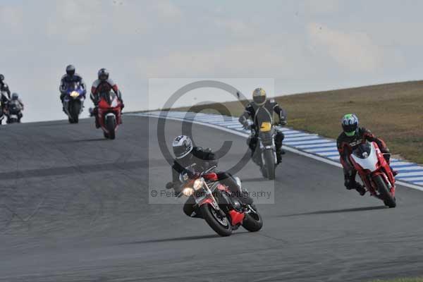 Motorcycle action photographs;Trackday digital images;donington;donington park leicestershire;donington photographs;event digital images;eventdigitalimages;no limits trackday;peter wileman photography;trackday;trackday photos