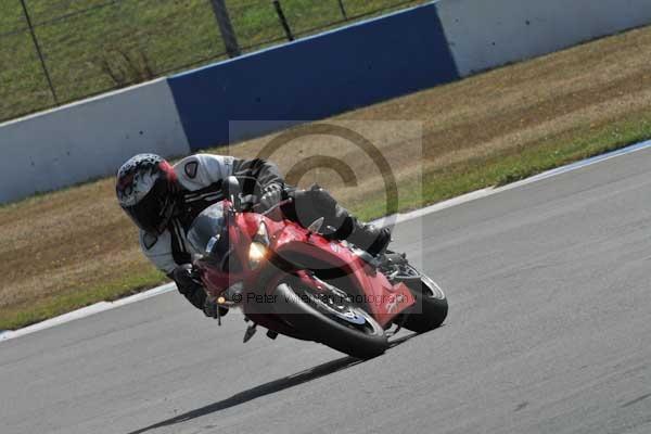 Motorcycle action photographs;Trackday digital images;donington;donington park leicestershire;donington photographs;event digital images;eventdigitalimages;no limits trackday;peter wileman photography;trackday;trackday photos