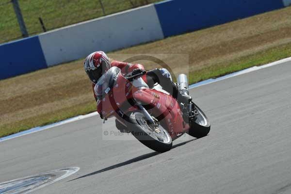 Motorcycle action photographs;Trackday digital images;donington;donington park leicestershire;donington photographs;event digital images;eventdigitalimages;no limits trackday;peter wileman photography;trackday;trackday photos