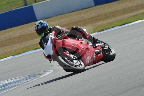 Motorcycle action photographs;Trackday digital images;donington;donington park leicestershire;donington photographs;event digital images;eventdigitalimages;no limits trackday;peter wileman photography;trackday;trackday photos