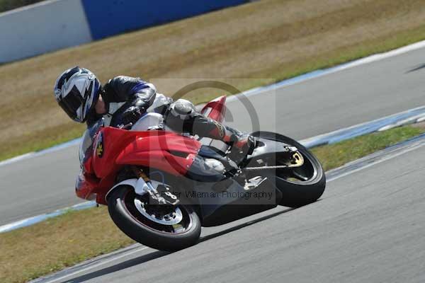 Motorcycle action photographs;Trackday digital images;donington;donington park leicestershire;donington photographs;event digital images;eventdigitalimages;no limits trackday;peter wileman photography;trackday;trackday photos