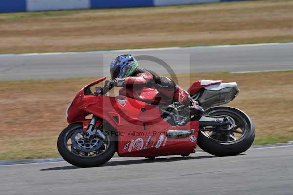 Motorcycle action photographs;Trackday digital images;donington;donington park leicestershire;donington photographs;event digital images;eventdigitalimages;no limits trackday;peter wileman photography;trackday;trackday photos