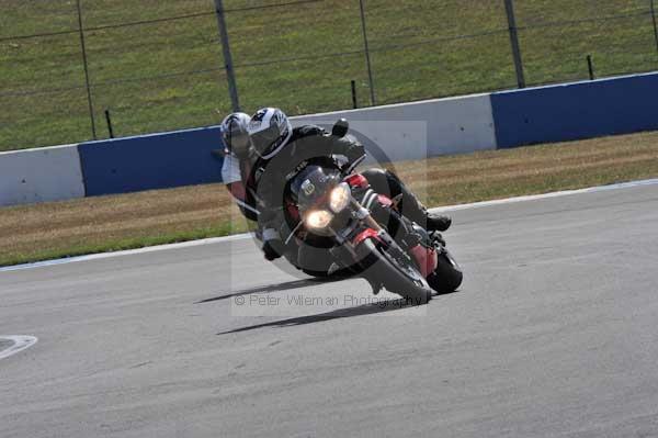Motorcycle action photographs;Trackday digital images;donington;donington park leicestershire;donington photographs;event digital images;eventdigitalimages;no limits trackday;peter wileman photography;trackday;trackday photos