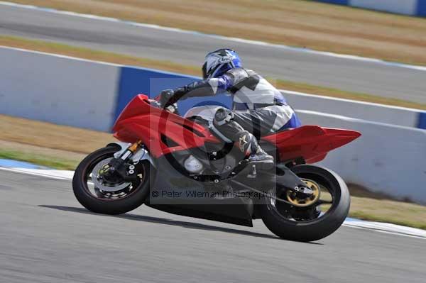 Motorcycle action photographs;Trackday digital images;donington;donington park leicestershire;donington photographs;event digital images;eventdigitalimages;no limits trackday;peter wileman photography;trackday;trackday photos
