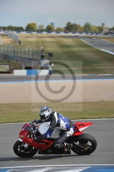 Motorcycle action photographs;Trackday digital images;donington;donington park leicestershire;donington photographs;event digital images;eventdigitalimages;no limits trackday;peter wileman photography;trackday;trackday photos
