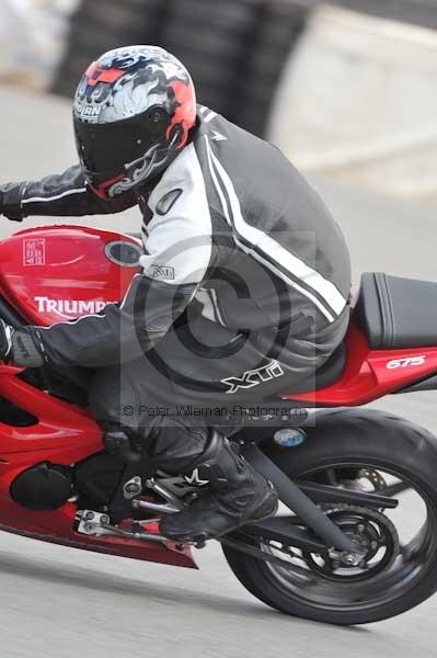 Motorcycle action photographs;Trackday digital images;donington;donington park leicestershire;donington photographs;event digital images;eventdigitalimages;no limits trackday;peter wileman photography;trackday;trackday photos